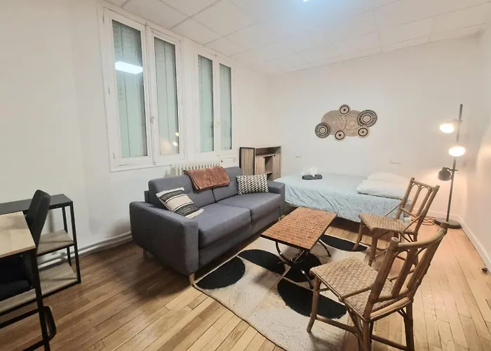 Le Delacroix #parking